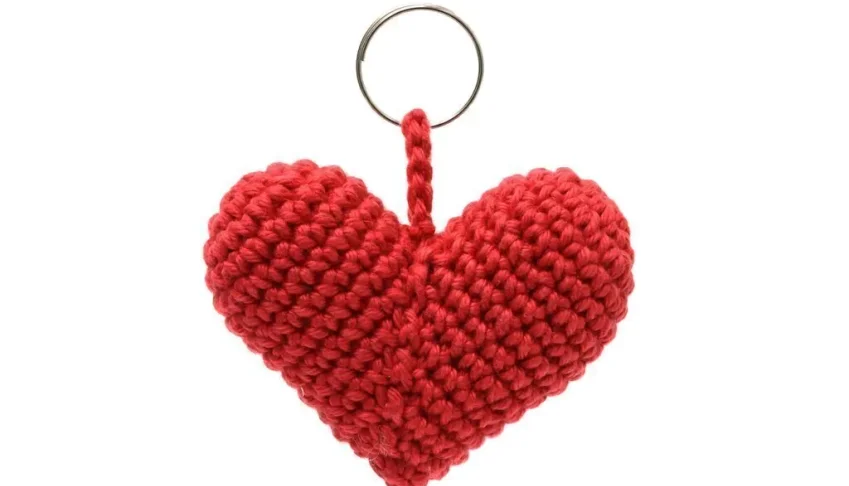 Chaveiro Coração Vermelho em Amigurumi