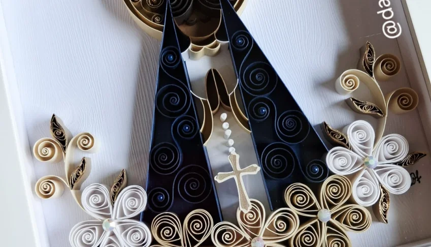 Quadro 15x15 Nossa Senhora Aparecida quilling