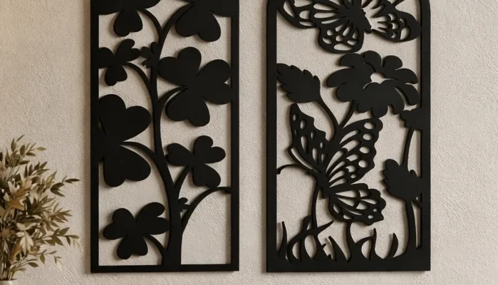 Kit 2 Quadros Florais com Borboletas em MDF Preto