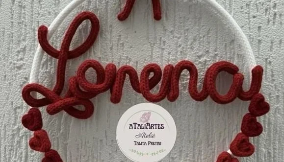 Guirlanda Corações Personalizados em Tricotin