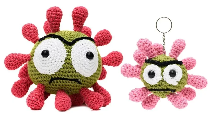 Duo Corona vírus e chaveiro corona em amigurumi
