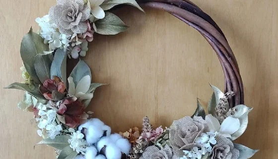Guirlanda Rustica com Flores de Juta (Diâmetro 40 cm)