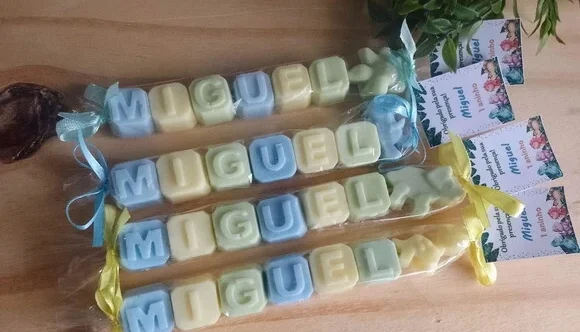 Sabonete Nome 6 Letras e Dino