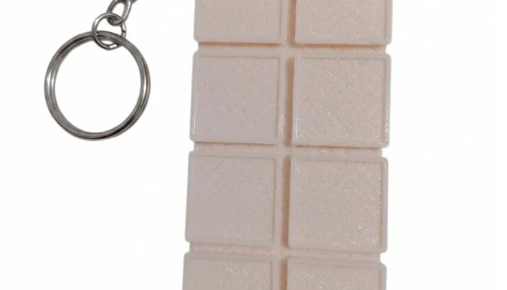 Kit com 3 Chaveiros em Formato de Barra de Chocolate