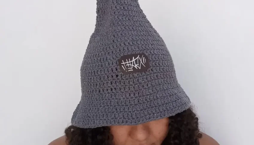 Chapéu de bruxa cinza básico