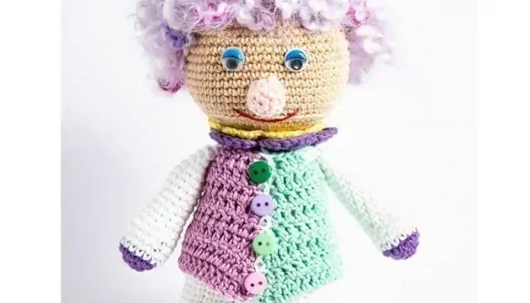 Palhaça de Cabelo Crespo em Amigurumi