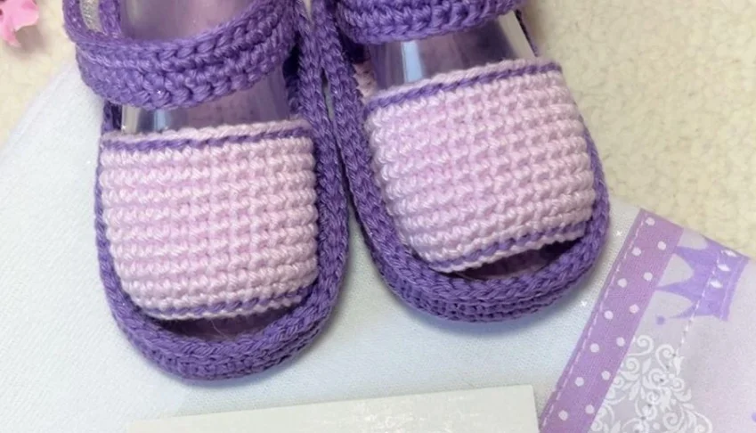 Kit Bebê Sandalinha Personalizado Roxo e Lilás