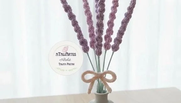 Flor de Lavanda Decorativa para Vaso em Tricotin