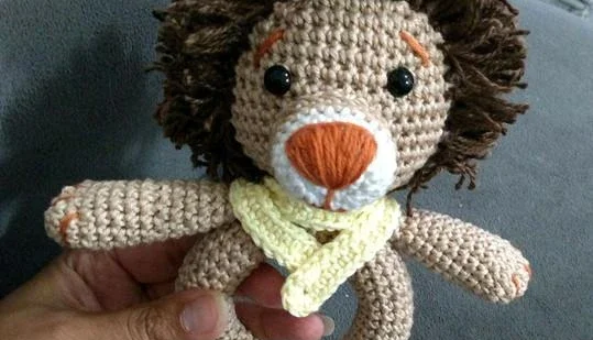 Amigurumi Chocalho Leão