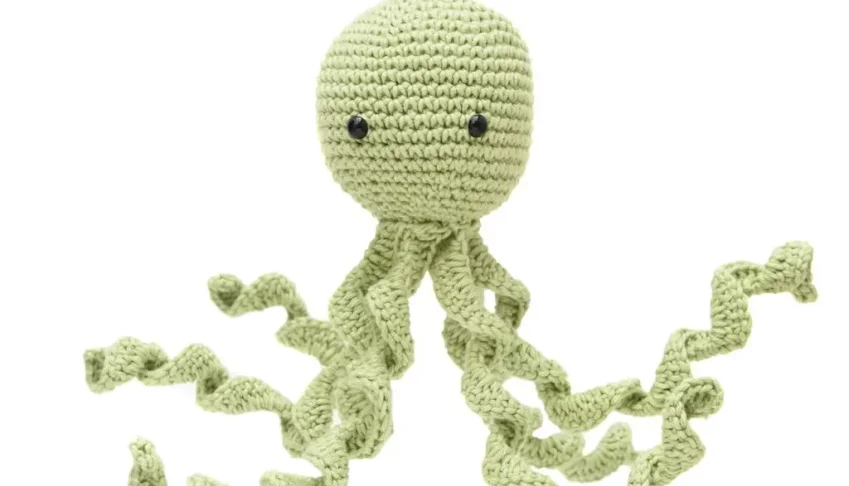 Polvo Newborn Verde Amigurumi