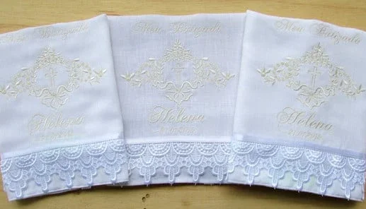 Kit Batizado com Toalha em Linho e 2 Fraldas