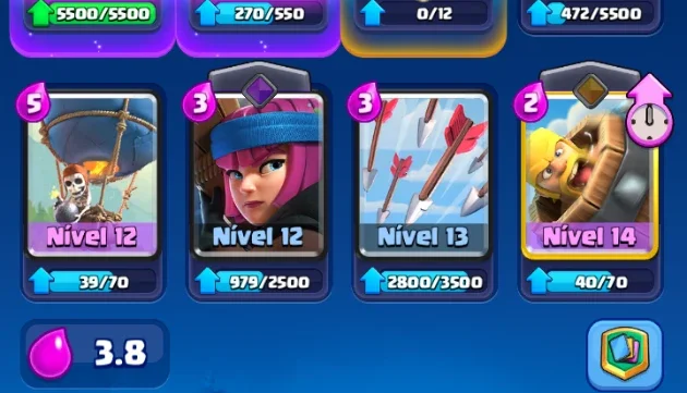 Conta com 120 cartas CR