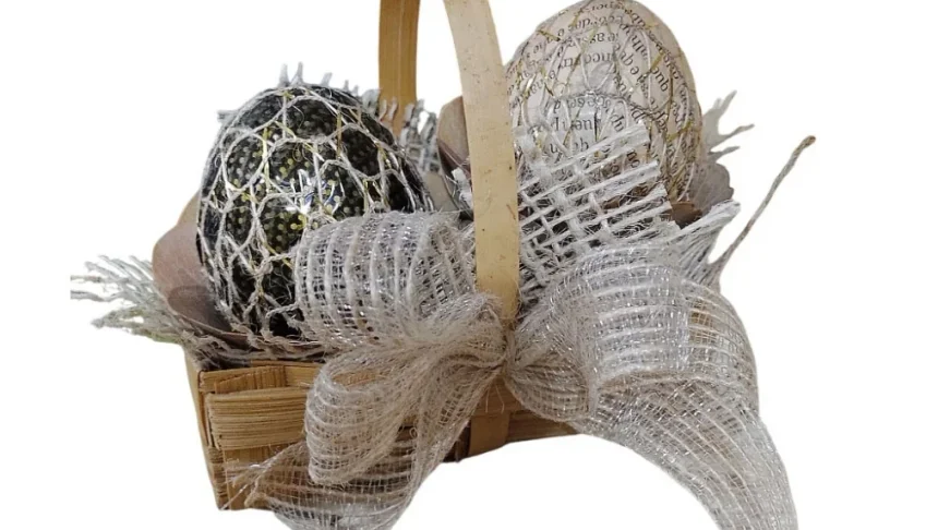 Mini Cesta com 2 ovos rústicos