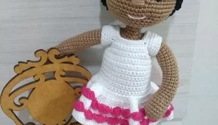 Boneca Emily