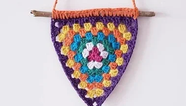 Bandeirola (flâmula) Decorativa em Crochê