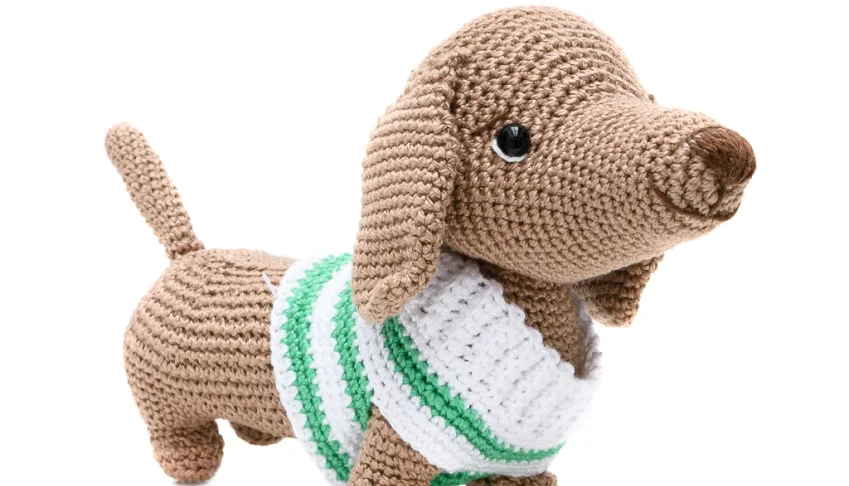 Cachorro Linguicinha em Amigurumi
