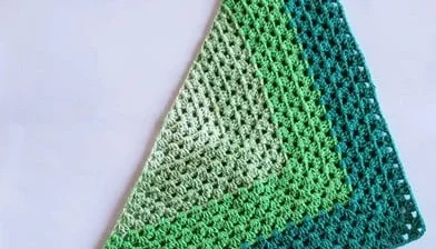Bandana / Lenço para Cabeça em Crochê