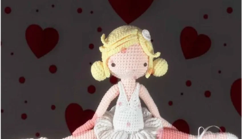 Receita Amigurumi em PDF - Anastasia A Bailarina