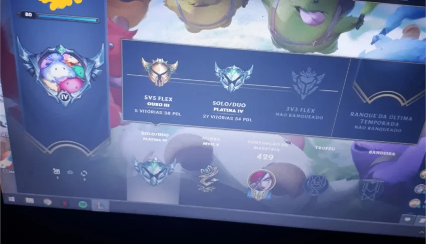 Conta platina 4 com 162 skins