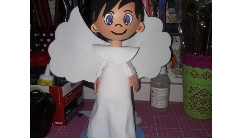 Anjinho 3D em EVA para decoração de batizado