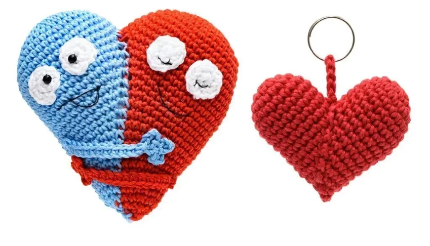 Duo Abraço do Coração e chaveiro coração em amigurumi