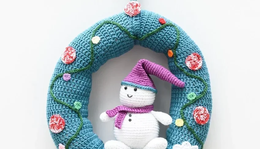 Guirlanda Boneco de Neve em amigurumi