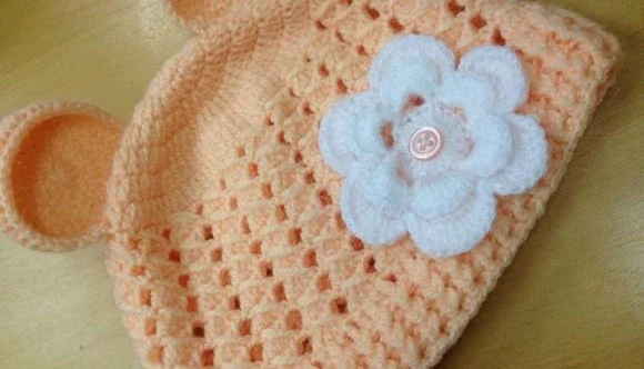 Toucas para Bebês em Tricô e Crochê