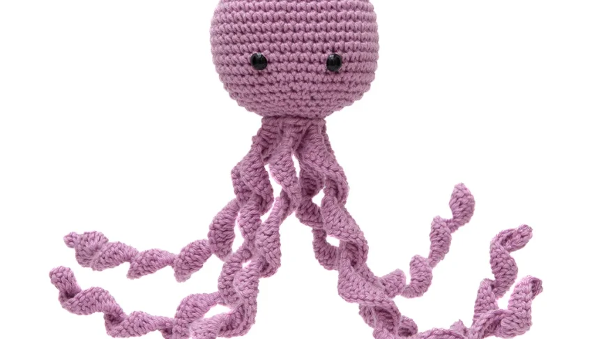 Polvo Newborn Lilás Amigurumi