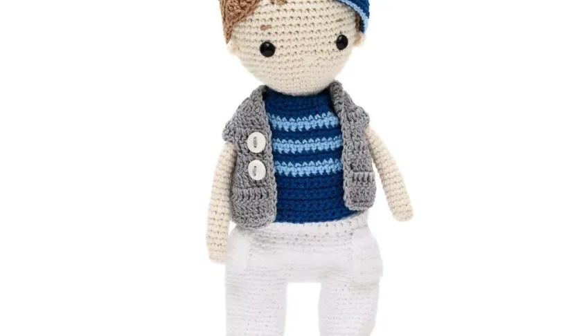 Boneco Jonathan em amigurumi
