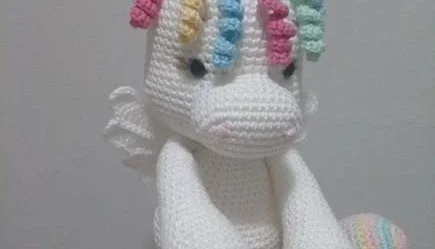 Unicórnio com Asas