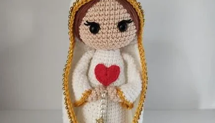 Santinha em Crochê - Nossa Senhora de Fátima