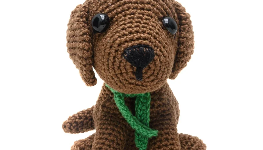 Cachorrinho Marrom em Amigurumi