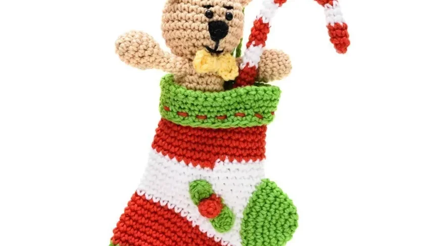 Enfeite Meia de natal com ursinho em amigurumi