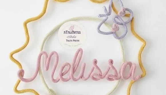 Guirlanda de Sol Personalizada em Tricotin