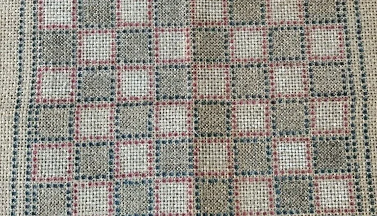 Tela para bordar em juta TJ-90 - 42 x 42 cm