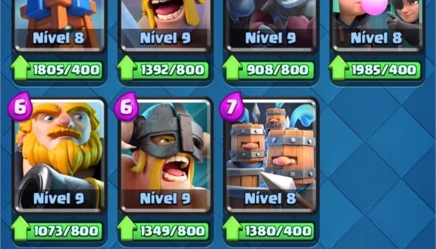 Clash Royale na liga com todas as cartas