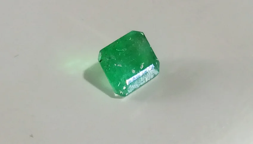 Esmeralda natural ótima com 1,80 cts