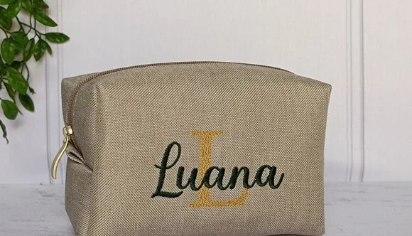 Necessaire Personalizada Bordada