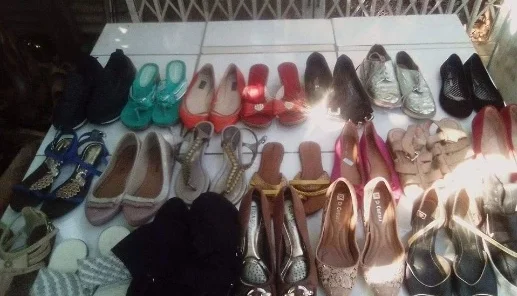 lote de calçados feminino