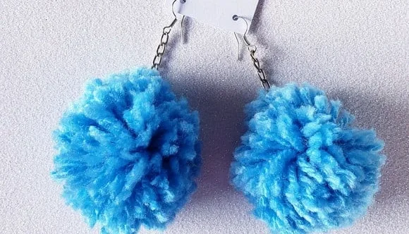 Brincos Pompom