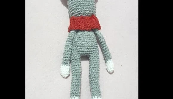 gatinho de amigurumi