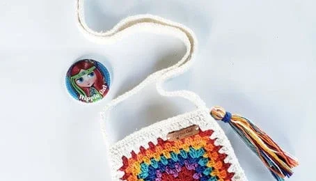 Bolsa Hippie Coração em Crochê