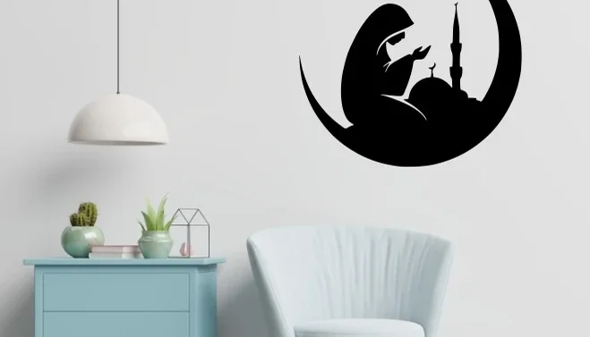 Quadro Circular Mulher em Oração em MDF Preto