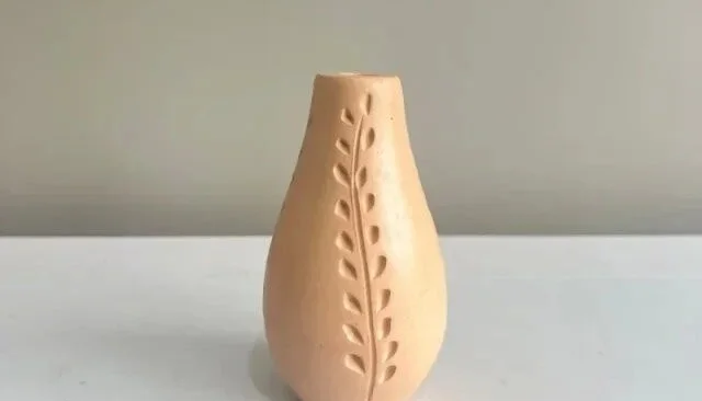 Vaso Decorativo Artesanal em Cerâmica