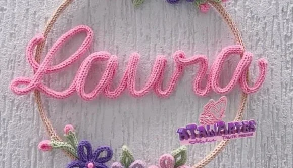 Guirlanda jardim florido personalizado em Tricotin