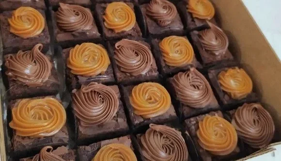 Brownie Personalizado para Festa — 20 Unidades