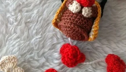 Terço de Crochê com Mini Santinha