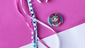 Tiara Pompom