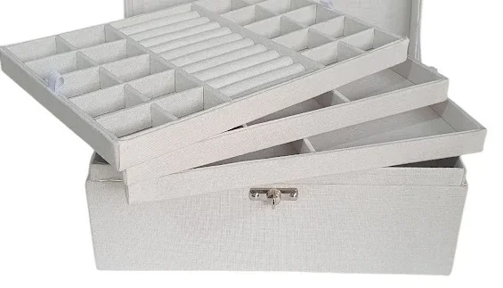 Porta-Joias em Linho Off-White de 4 Andares