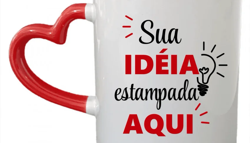 Mockup Caneca Alça De Coraçao